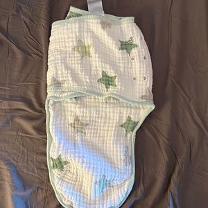 Aden + Anais sleepsack/swaddle